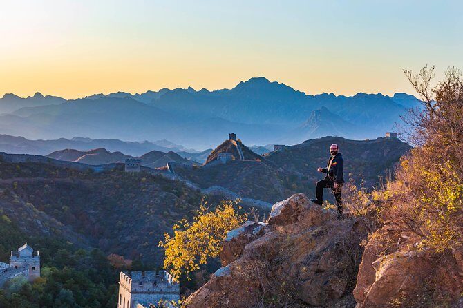 Private Jinshanling relax photo tour by sunset - Why Jinshanling sunset photos feel easier than the crowded Great Wall