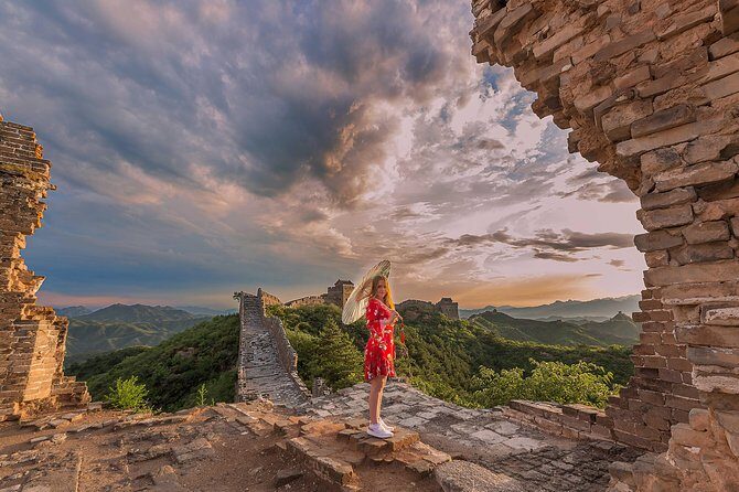 Private Jinshanling relax photo tour by sunset - Food and the vegetarians question: plan your timing